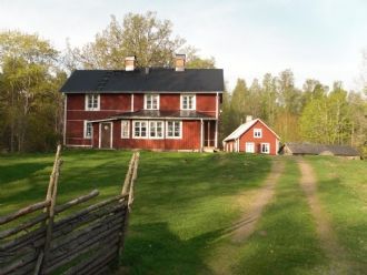 Sjönära 1800-tals gård i fantastisk natur. – bild 3 av 10