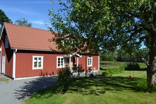 Ferienhaus in Småland am See und Wald