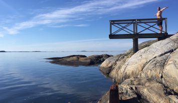 Sommaridyllen Knarrholmen Göteborgs södra skärgård