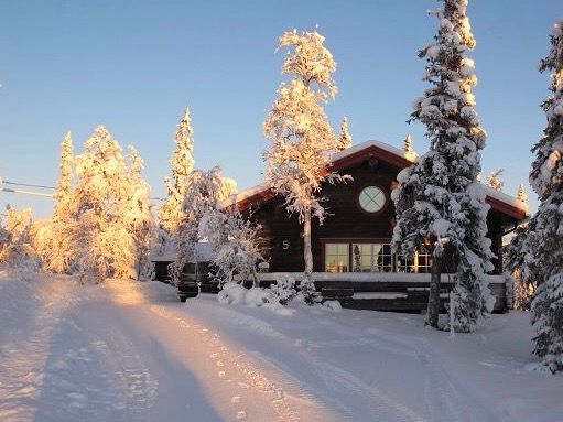 Rymlig timmerstuga i Hållan, Funäsdalen – bild 15 av 24