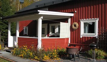 Mysig stuga på Brattmon nära Klarälven