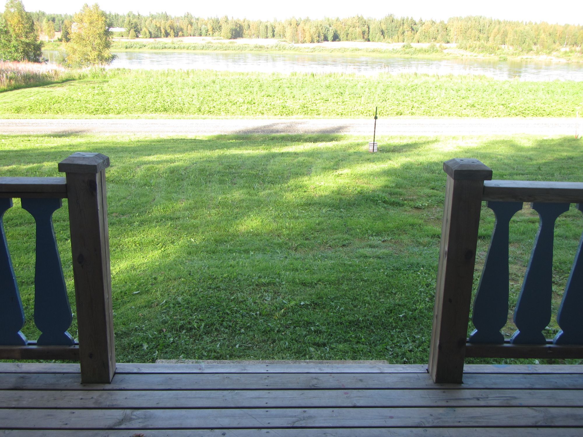 Rofylld fräsch stuga i pittoreska Tornedalen – bild 4 av 19