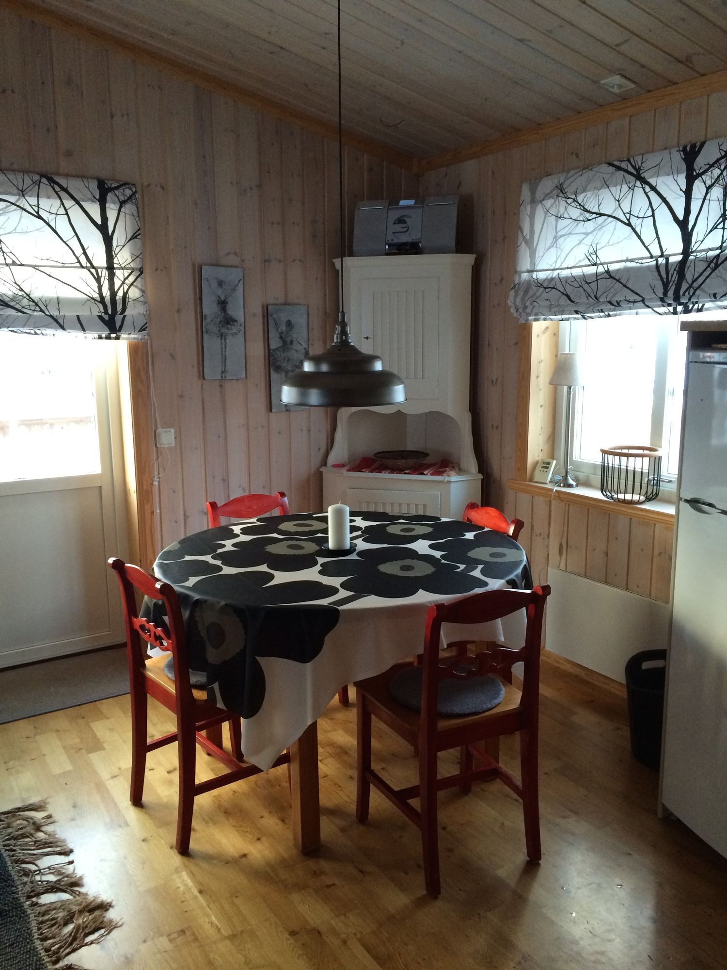 Trivsam fjällstuga i Bruksvallarna – bild 9 av 14