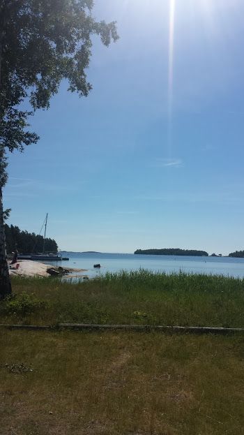 Stuga vid havet, nära strand och skog. – bild 17 av 22