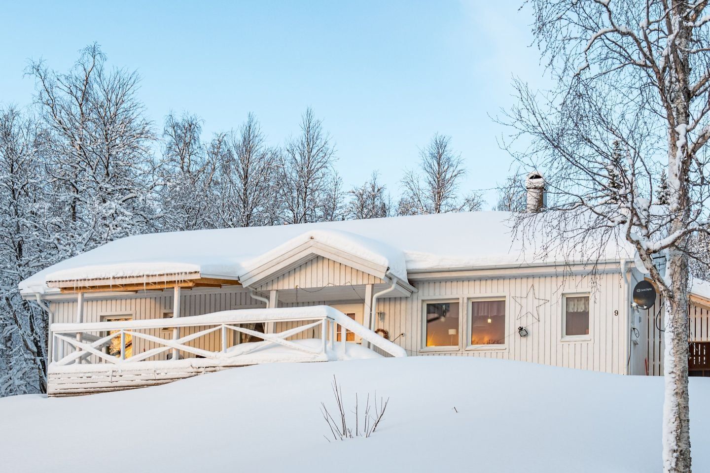 Bo nära natur zoo , skidbacke, fiske, skoterled – bild 15 av 19