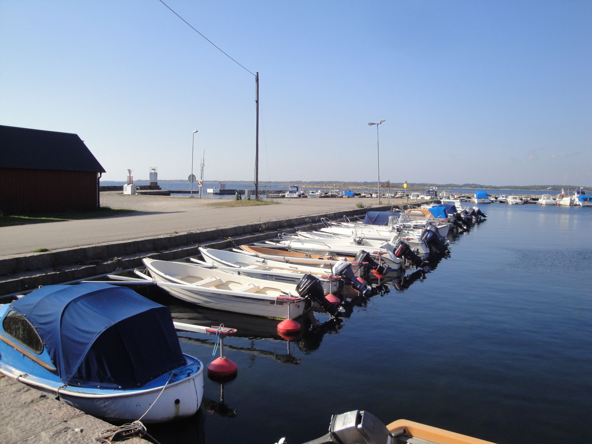 Havsutsikt  i Sandhamn / Torhamn – bild 18 av 24