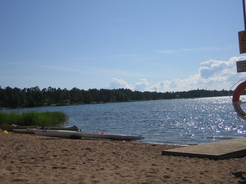 Strandstuga, egen sjötomt, sandstrand,brygga o båt – bild 13 av 24
