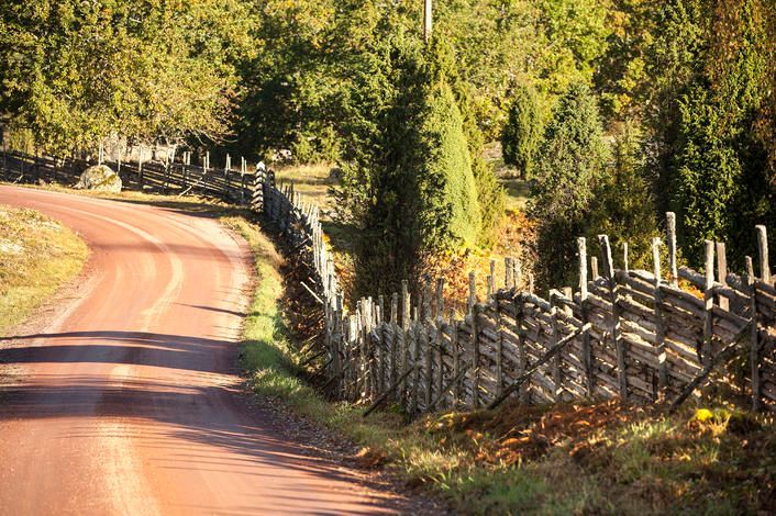 Strandstuga, egen sjötomt, sandstrand,brygga o båt – bild 22 av 24
