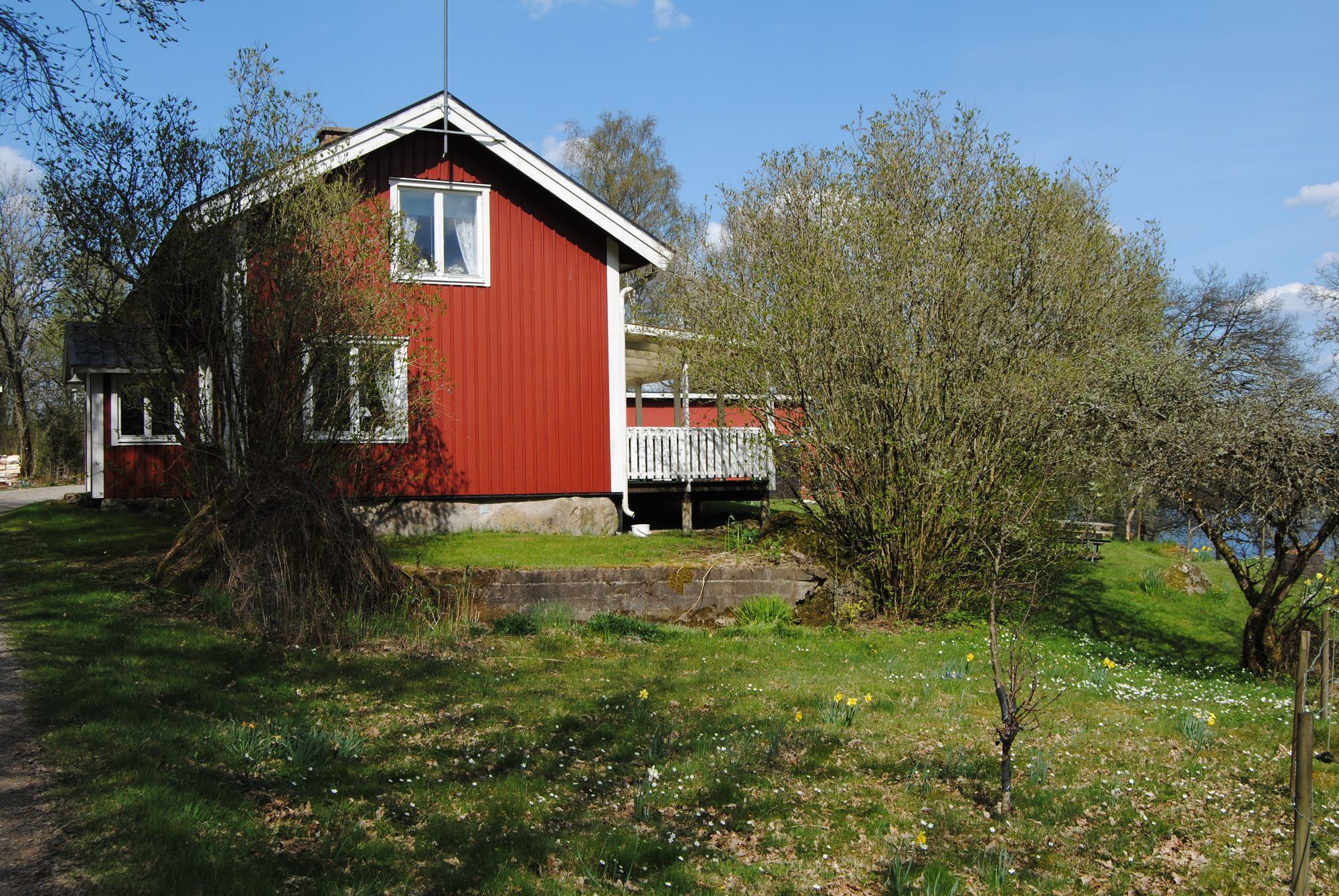Barnvänligt med sjöutsikt nära Ullared – bild 2 av 8