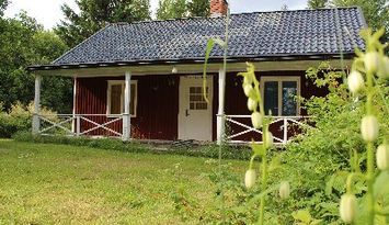 Stuga med sjönära läge