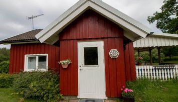 Mysig stuga på landet, 4-6 bäddar, hund välkommen