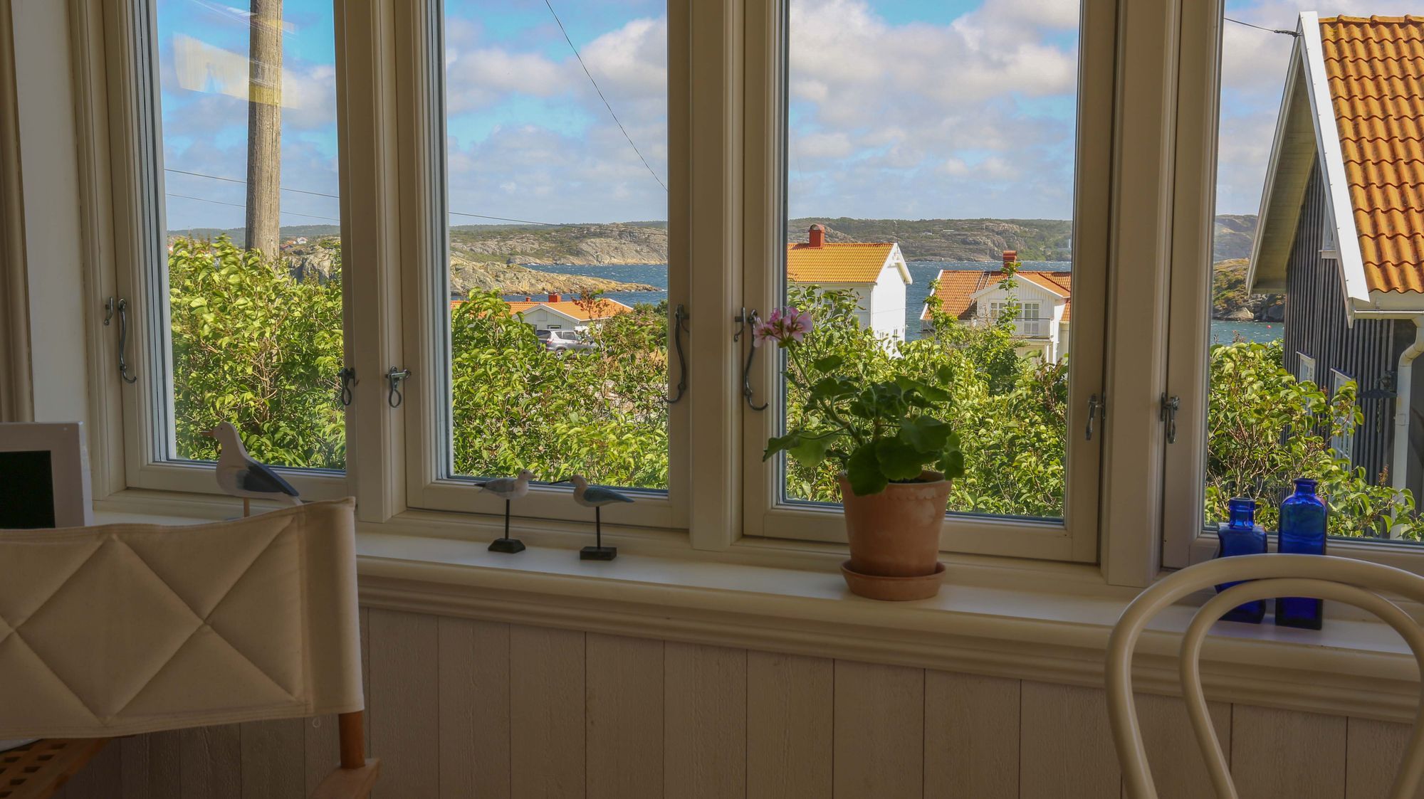 Havsnära stuga i Rågårdsvik – bild 2 av 11