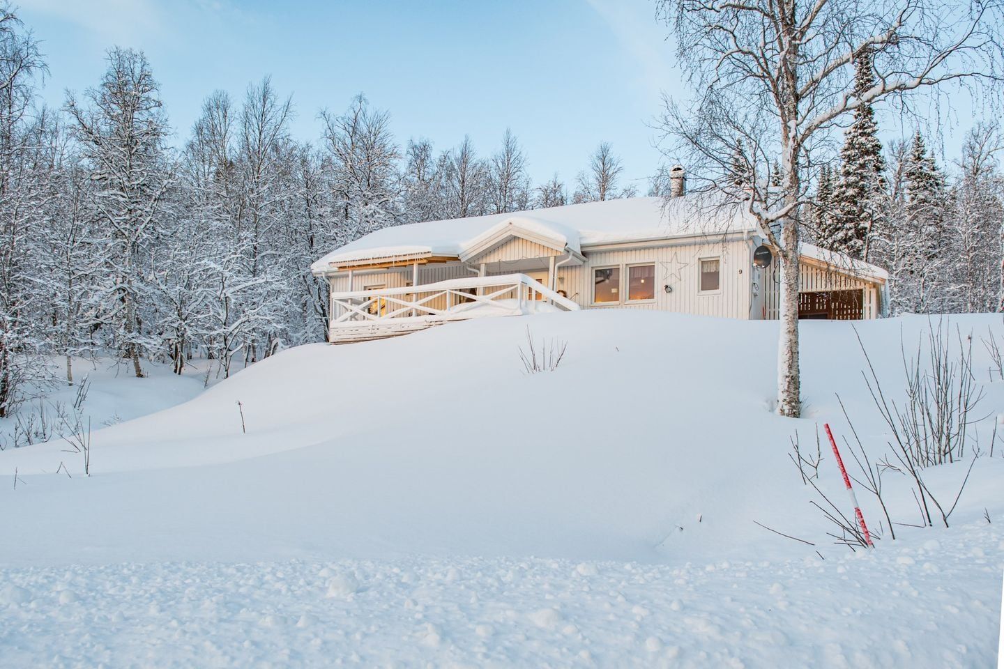 Bo nära natur zoo , skidbacke, fiske, skoterled – bild 13 av 19