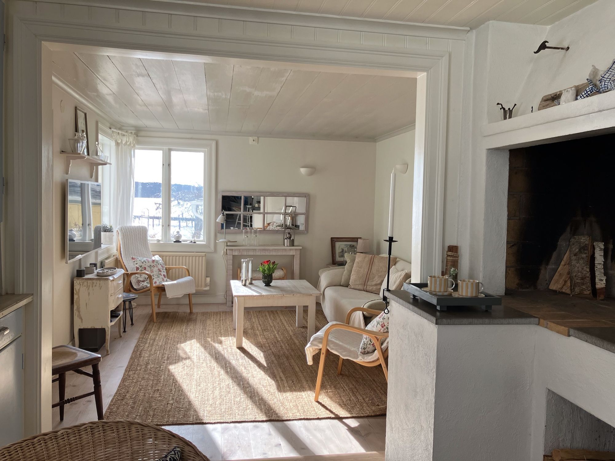 Charmigt skärgårdshus vid havet – bild 9 av 17