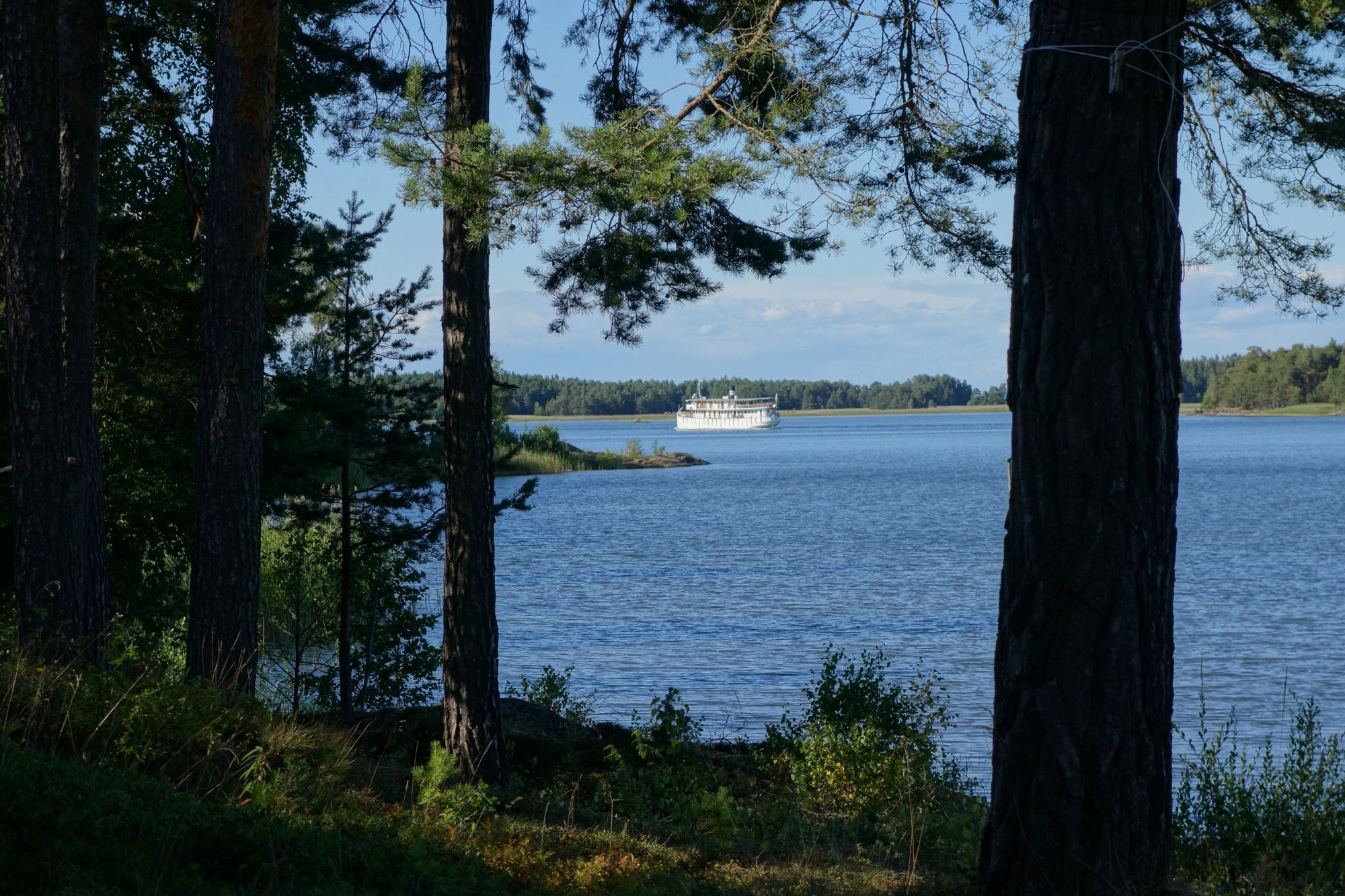 Stuga med Vänerns skärgård som granne – bild 13 av 24