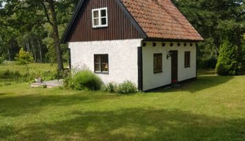 Mysig stuga i lugnt läge
