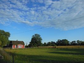 Idylliskt boende i gårdsmiljö på Öland