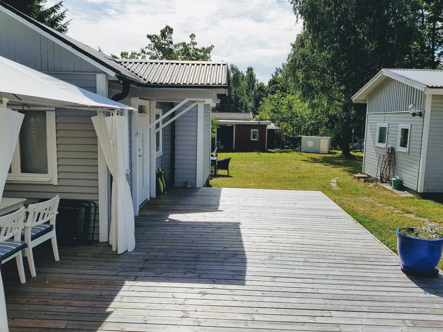 Stuga vid havet, nära strand och skog. – bild 16 av 22