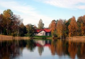 Cottage by Lake Bolmen