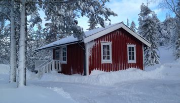 Hemtrevlig stuga vid Långbergets fritidsanläggning
