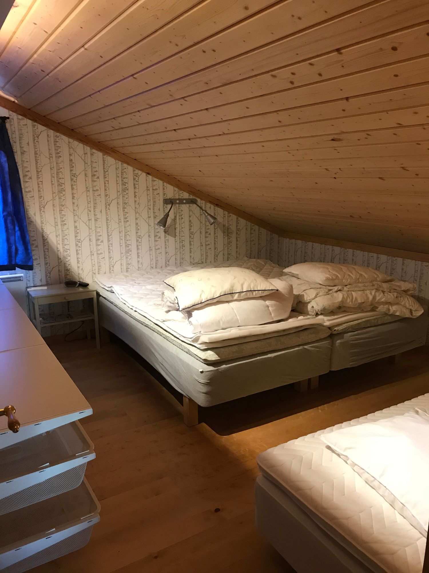 Rymlig timmerstuga i Hållan, Funäsdalen – bild 12 av 24