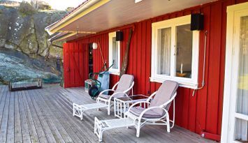 Två charmiga stugor i Hälleviksstrand | SE09133