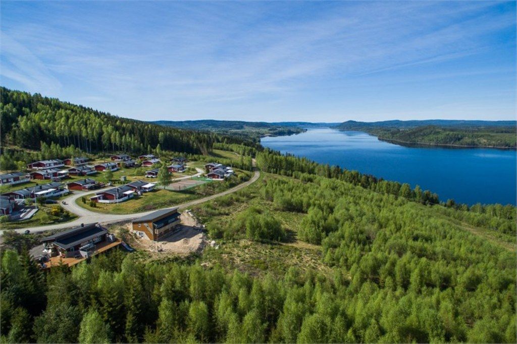 Stuga med utsikt över sjön Rottnen, Stugcenter 18 – bild 3 av 24