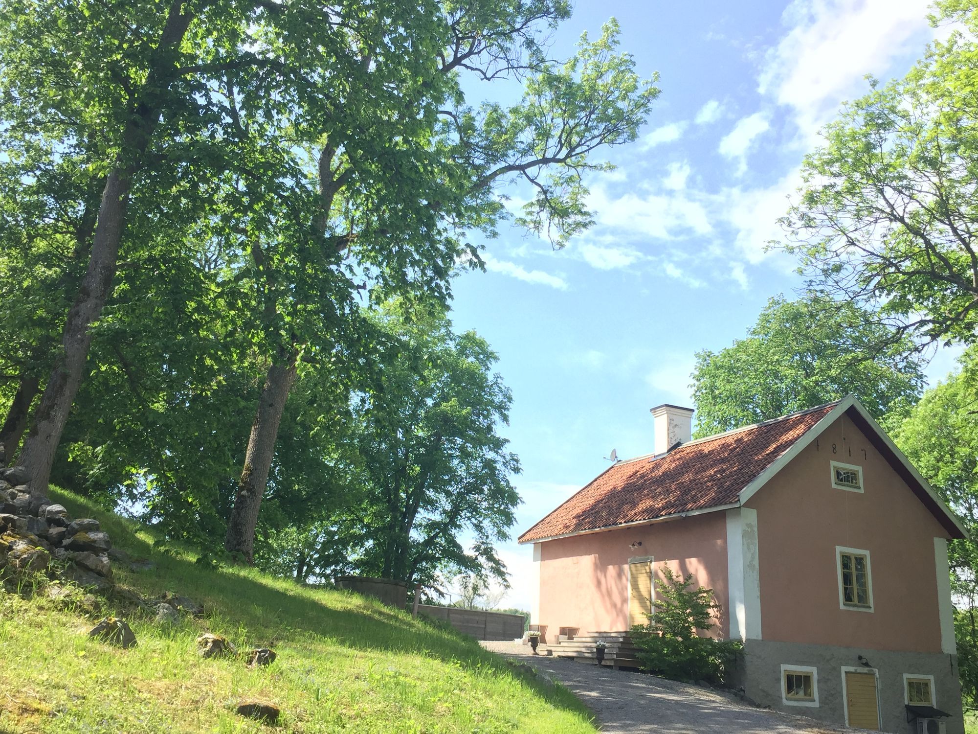 Unikt gårdshus - sthlms södra skärgård – bild 3 av 18