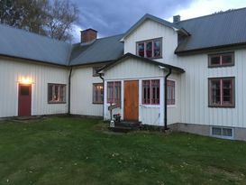 Lakeside dwelling close to Ullared and Ge-Kås