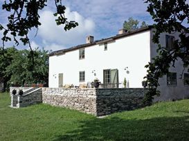 Unique limestone 18th century house in Gotland