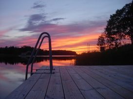 Mälarens bästa sjötomt (?) egen 40m2 badbrygga+båt
