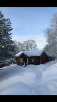 By Lake Åresjön/walking distance to the village