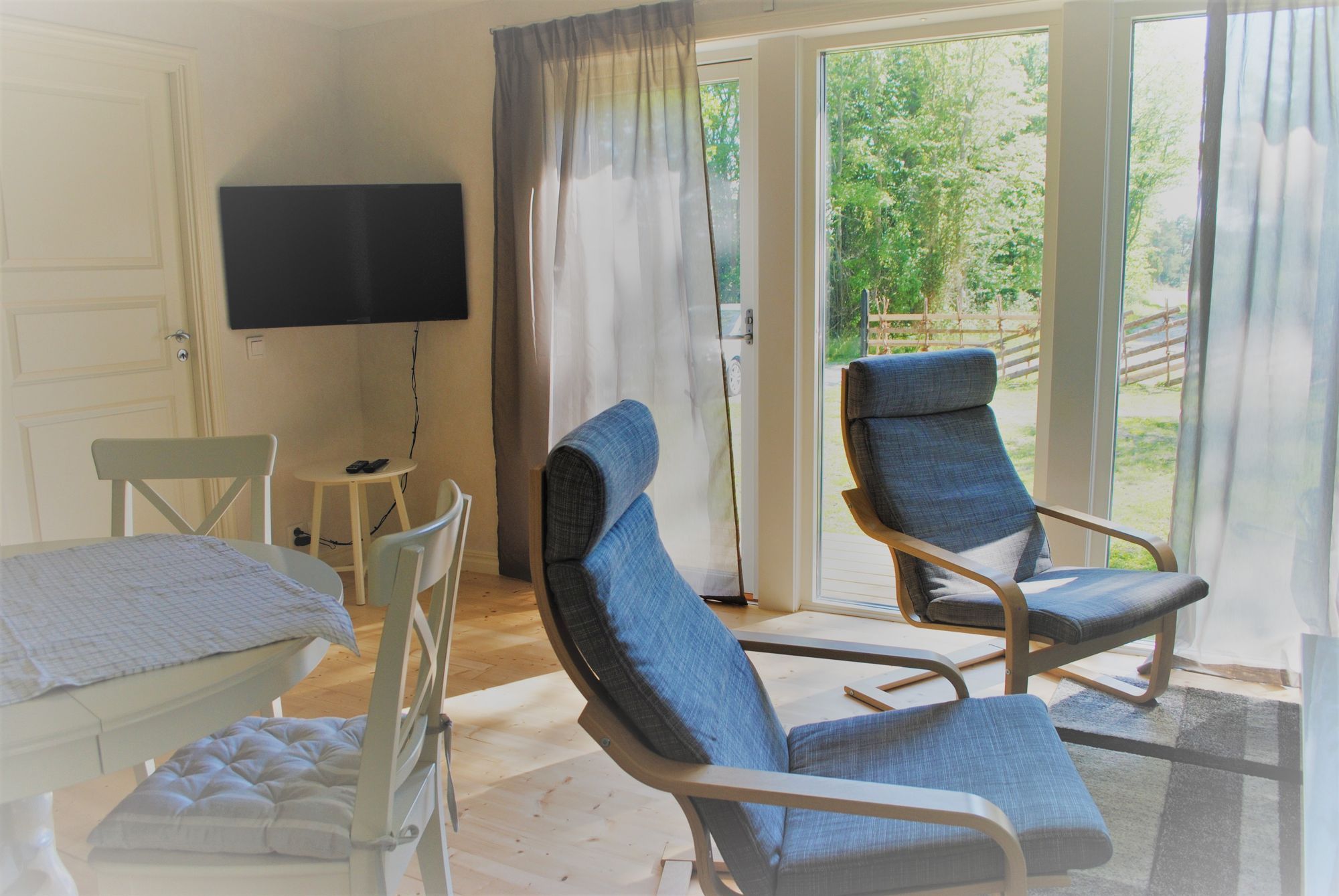Fräscht hus nära strand och bad (Vita huset) – bild 5 av 11