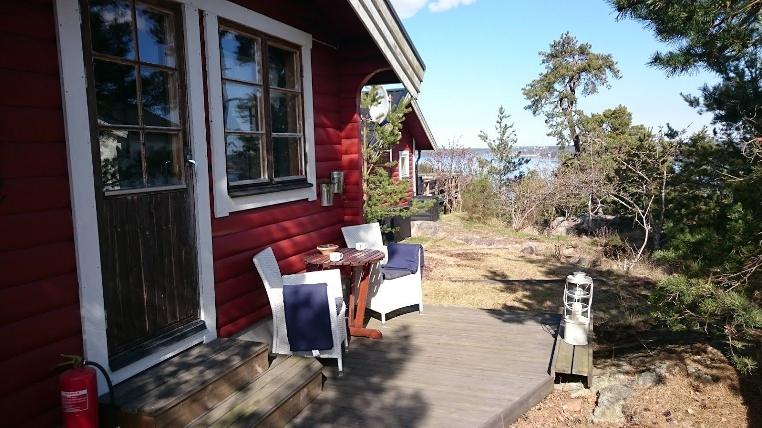 Stuga med utsikt över Erstaviken – bild 3 av 10