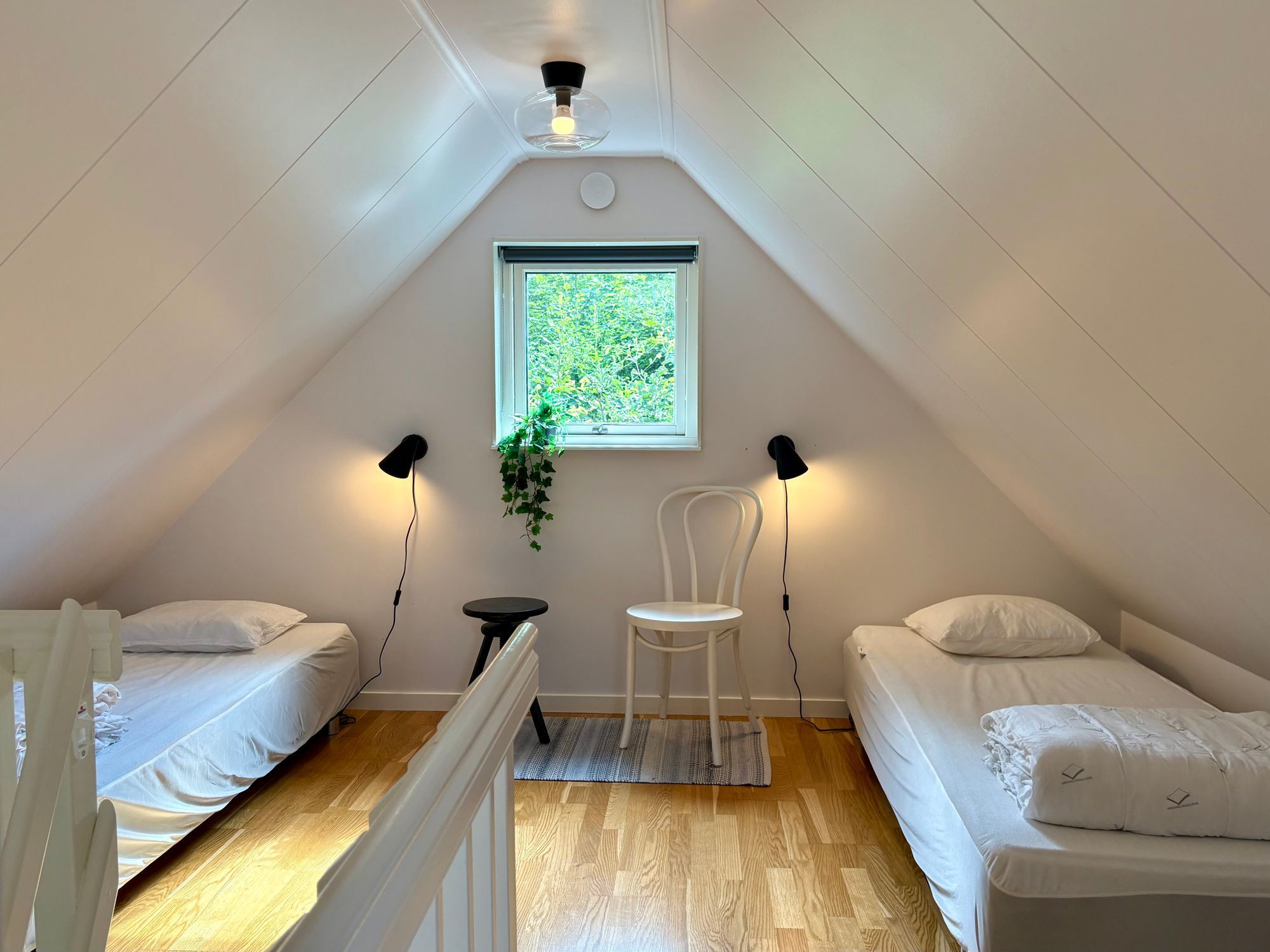 Modern stuga vid kusten - nära Visby. – bild 6 av 14