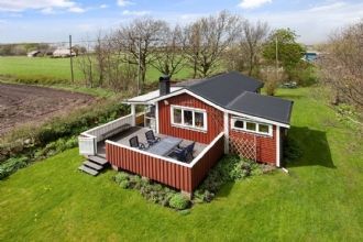 Stuga nära havet – bild 3 av 9