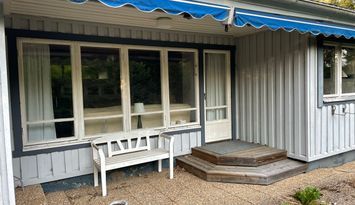 Sjönära stuga vid sjön Tolken