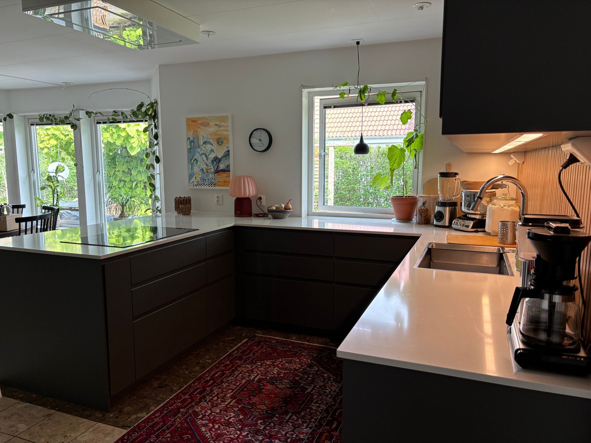 Hus nära skog och hav – bild 13 av 20