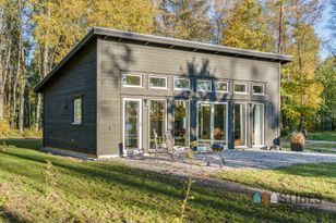 Privat paradis intill sjö