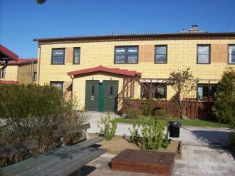lght 4 rok, balkong – bild 2 av 8