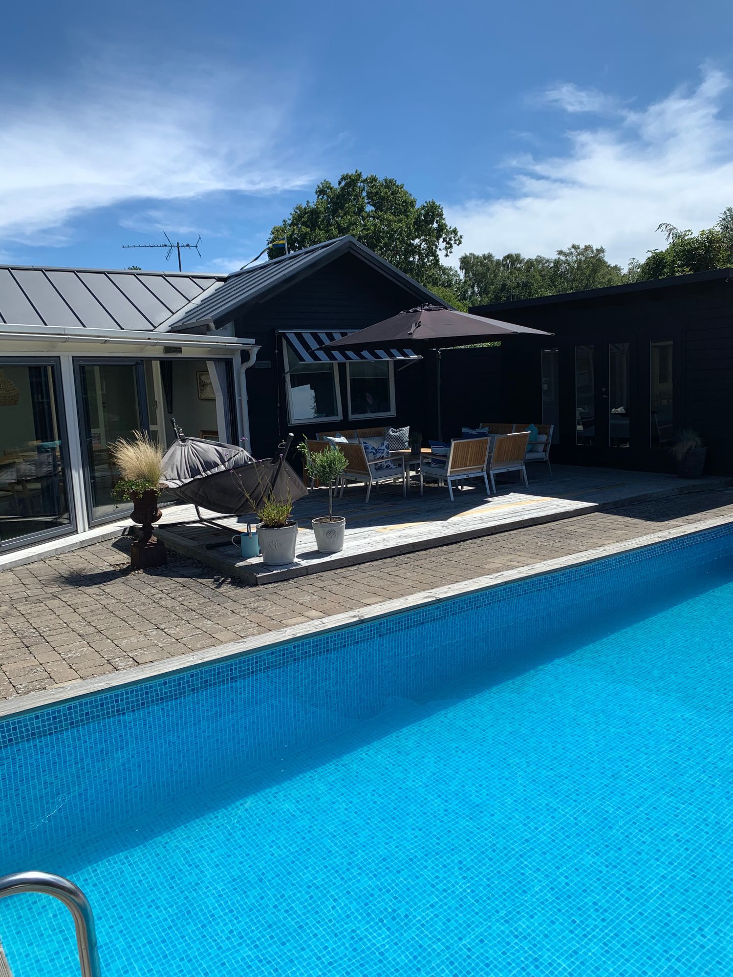Familjevilla med uppvärmd pool & bastu nära havet – bild 22 av 24