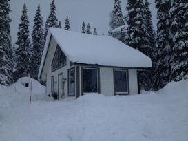 Borgafjäll ski-in med vedeldad Bastu