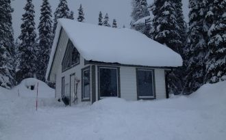 Borgafjäll ski-in med vedeldad Bastu
