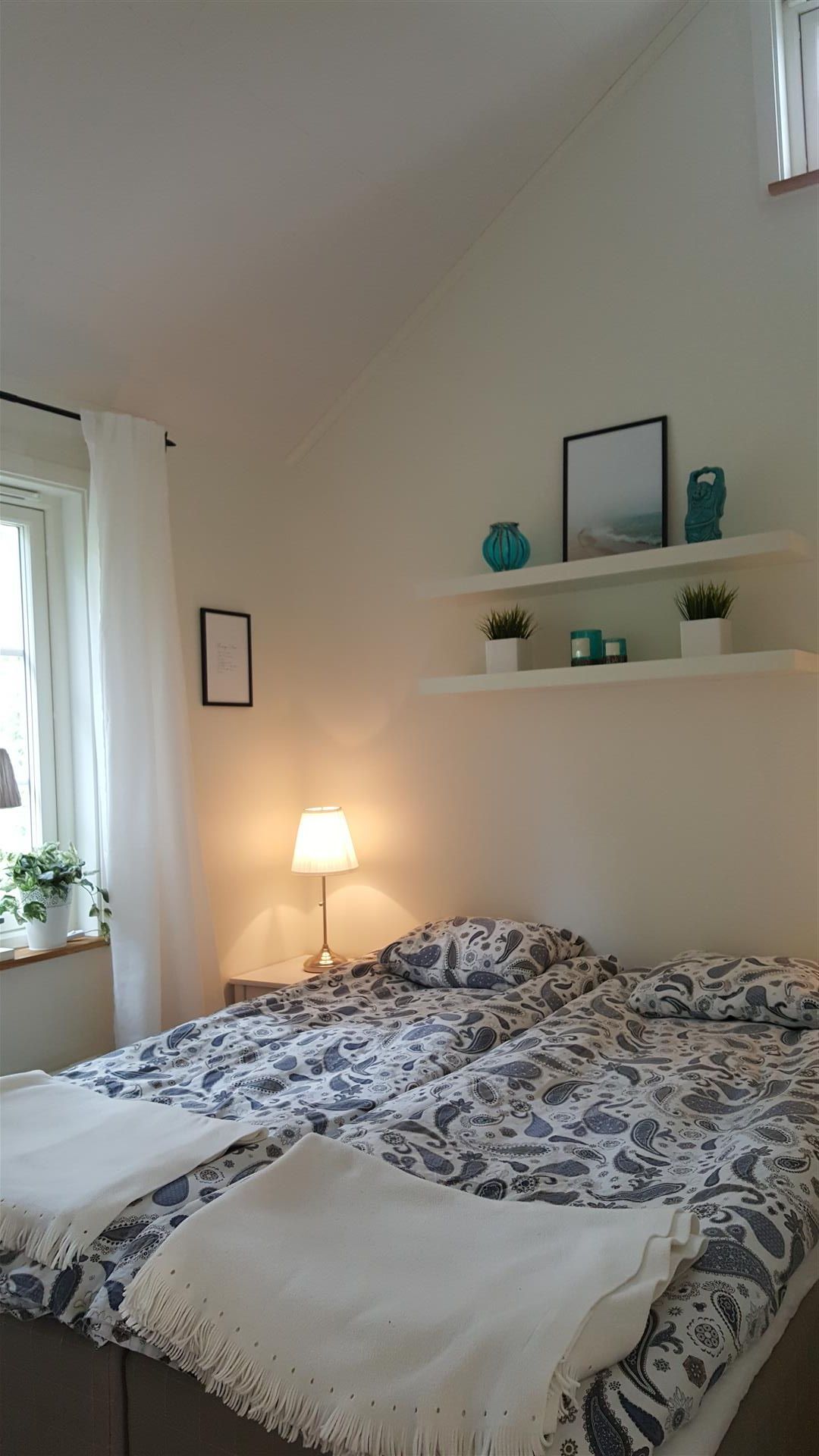 Toppenfräsch stuga nära havet – bild 6 av 12