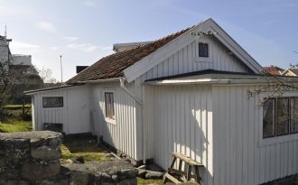 Charmig stuga på Vrångö