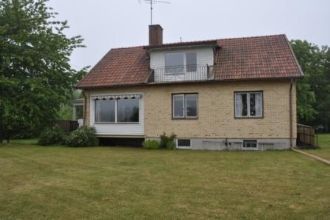 Fiskarvilla med havsutsikt centralt i Grisslehamn – bild 14 av 14