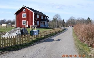 Rymlig småländsk mangårdsbyggnad