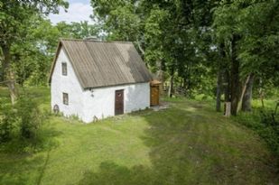 Stone cottage, middle of Gotland