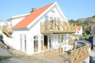 Skärgårdshus med havsutsikt, centralt & renoverat