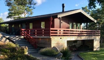 Havsnära stuga, Ålands hav nära Grisslehamn